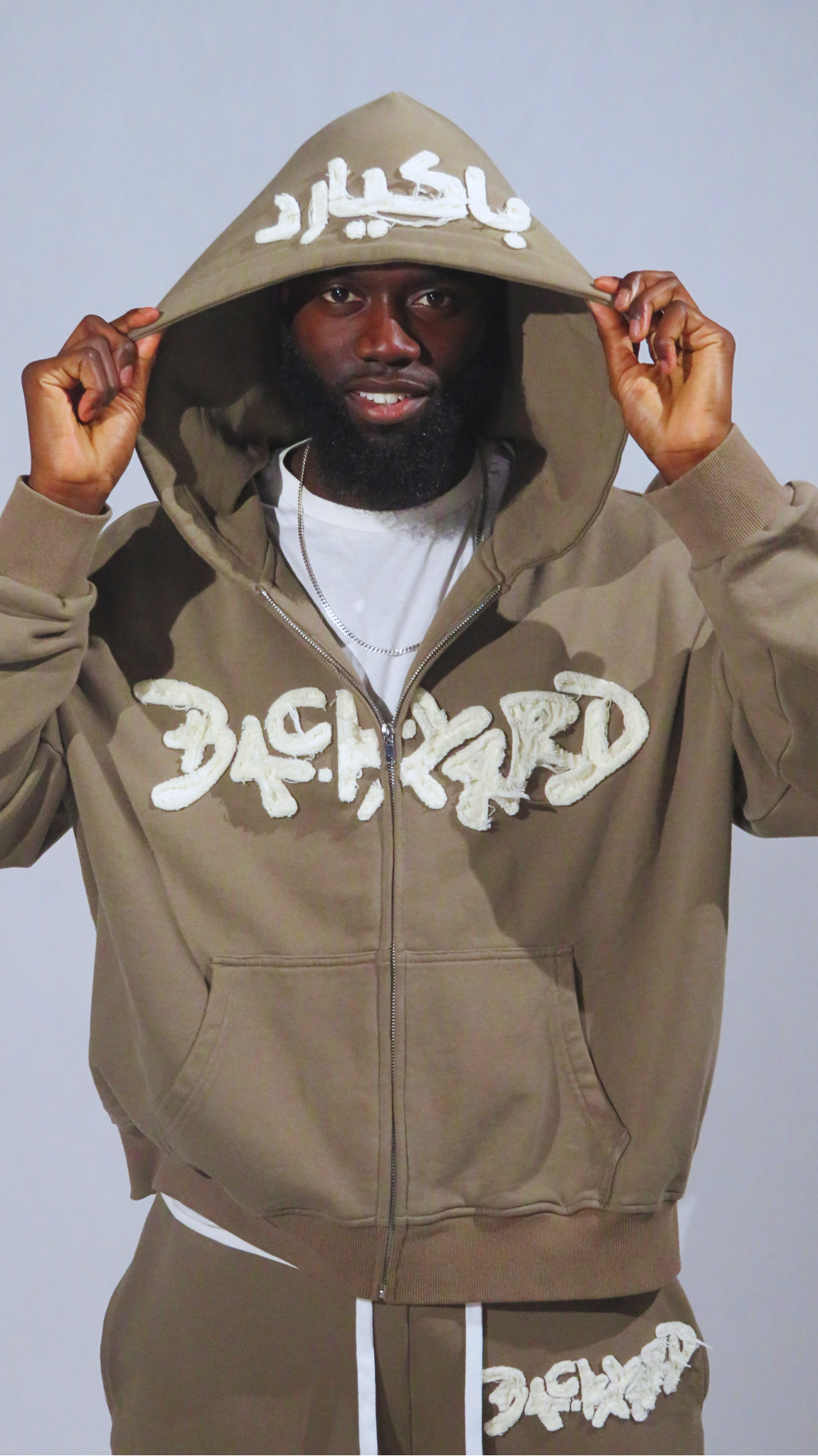 BROWN DISTRESSED SWEATSUIT